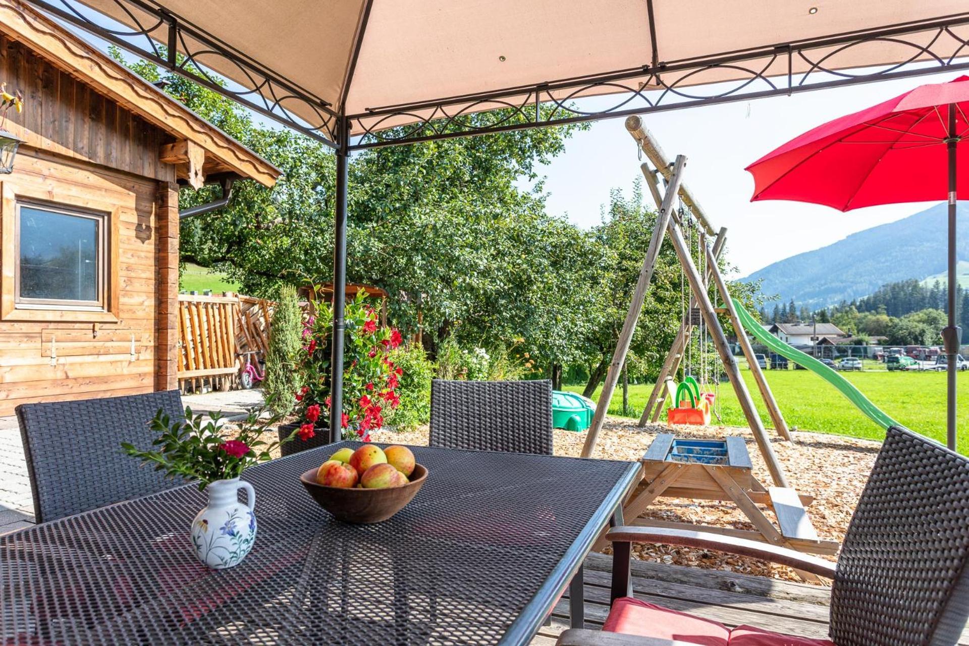 Familienbauernhof - Leogang Apartments Weissbacher Екстериор снимка