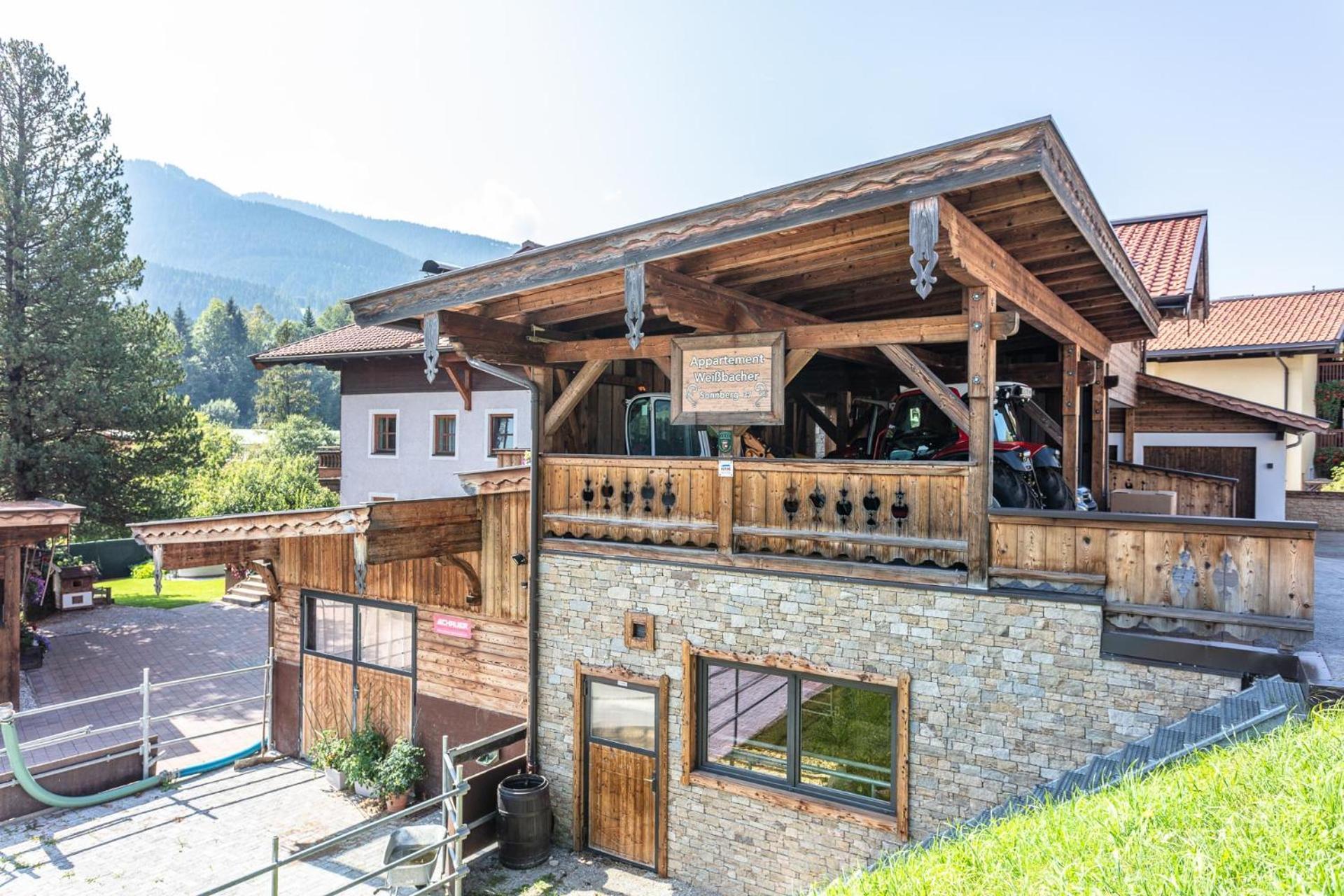 Familienbauernhof - Leogang Apartments Weissbacher Екстериор снимка